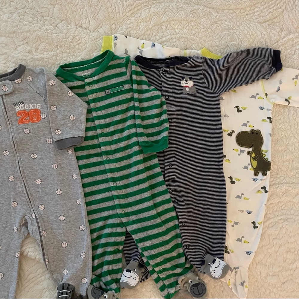 4 boys baby outfits/onesies - 9 months